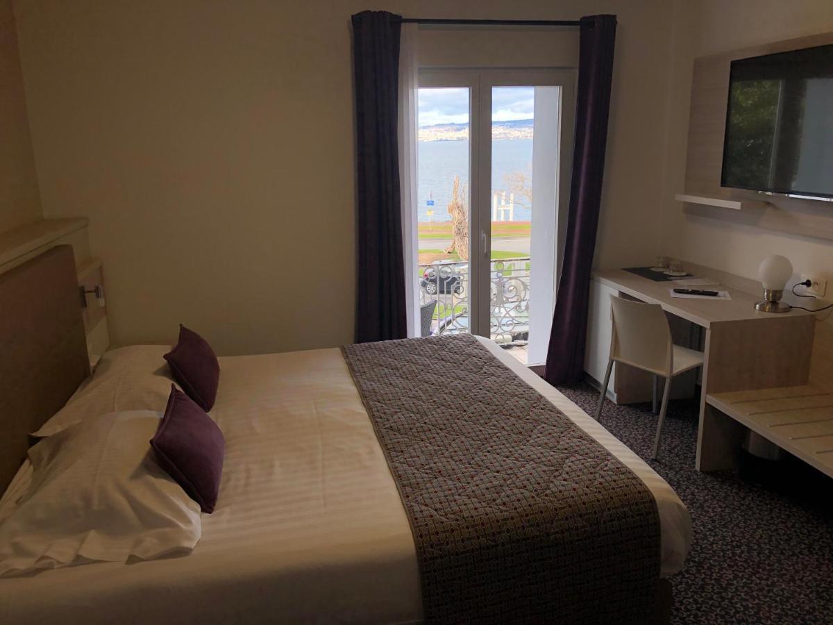 Savoy Hotel Evian Exterior photo
